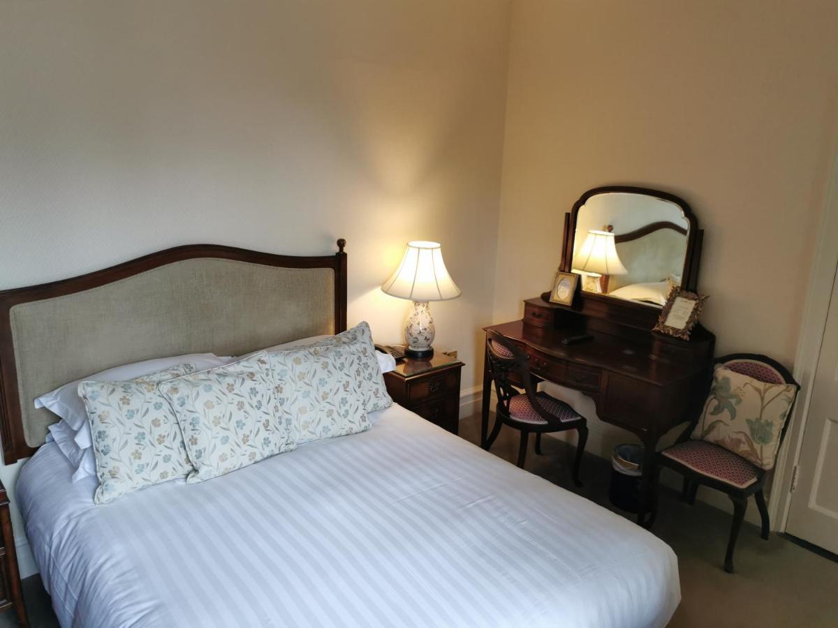 Waterford Castle Hotel & Golf Resort Ballinakill  Экстерьер фото