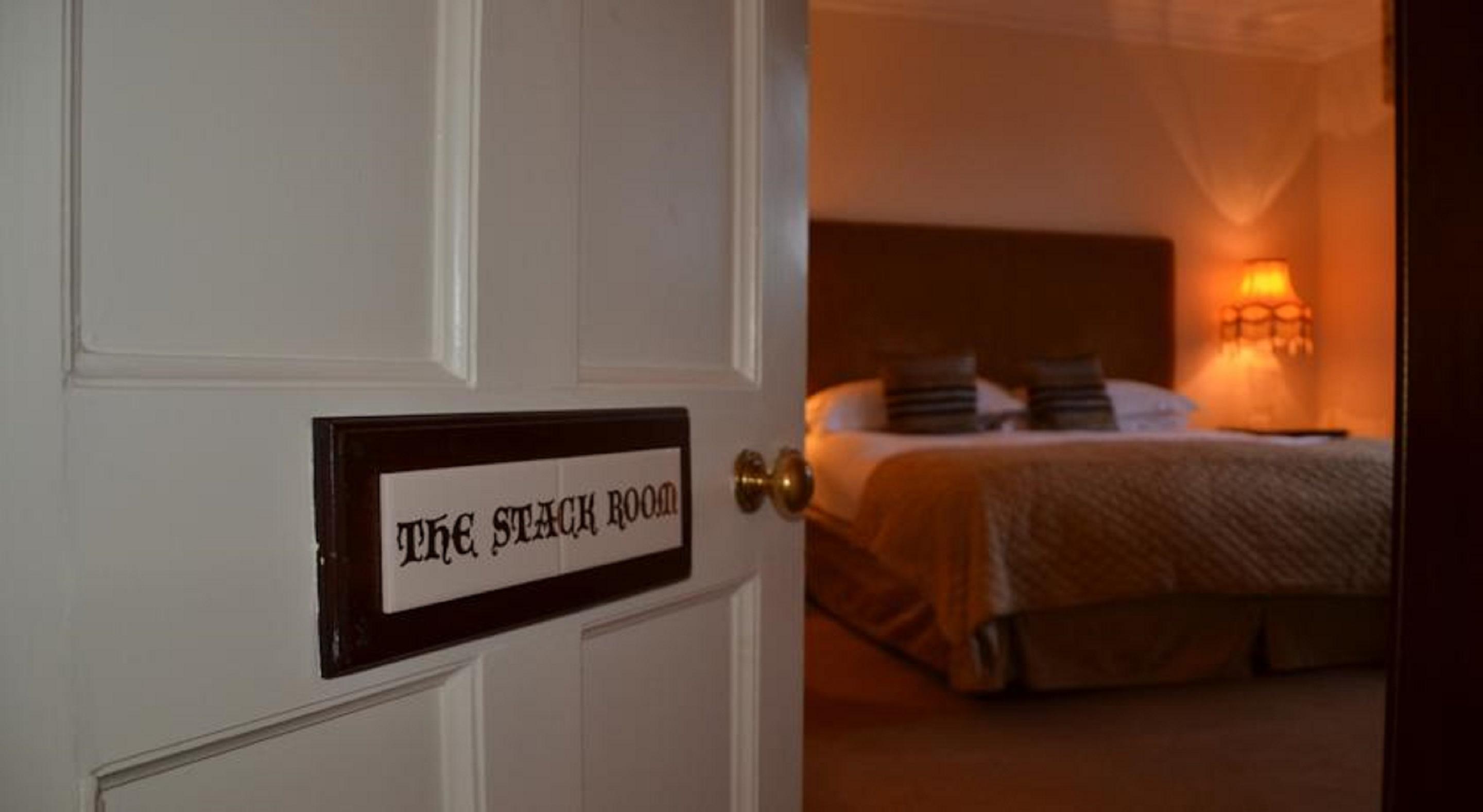 Waterford Castle Hotel & Golf Resort Ballinakill  Экстерьер фото